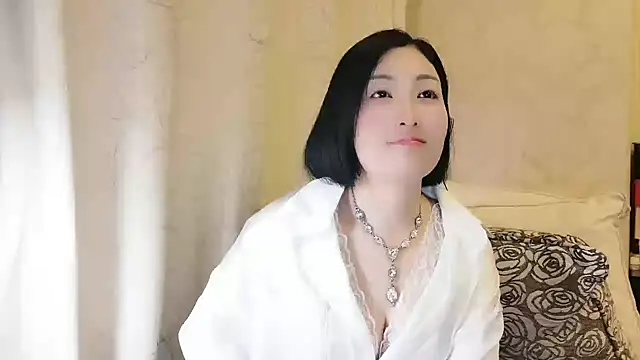 Rachel-6600 online show from 04/15/26, 02:13