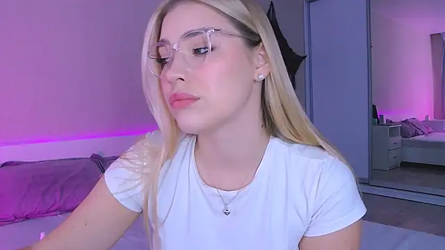 DIANAxxxDIAMOND online show from 10/29/25, 10:06