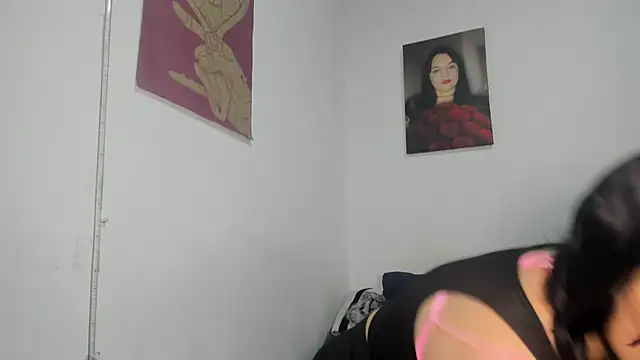 megan milf79 online show from 11/18/25, 12:05