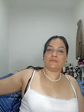 megan milf79 online show from 03/15/26, 12:38