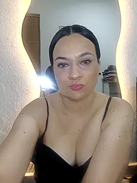 megan milf79 online show from 03/22/26, 01:14