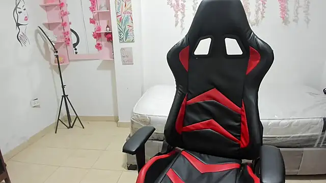 natasha hot11 online show from 10/18/25, 06:19