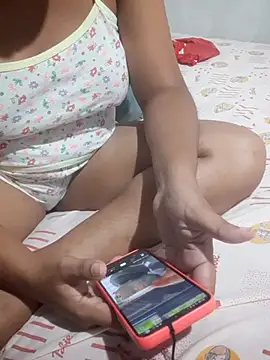 Snapshot of Sydneyputinha chatting on 10/19/25, 03:29 Sydneyputinha online show from 10/19/25, 03:29