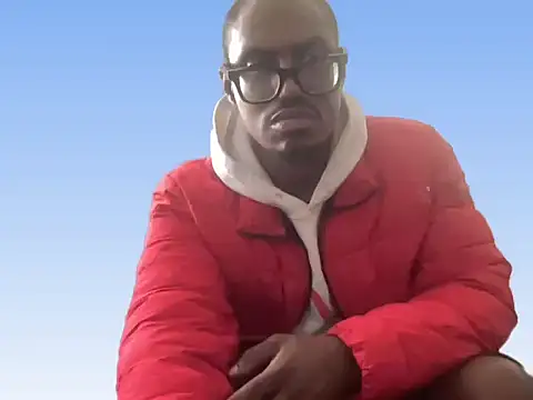 Snapshot of kngkeeem chatting on 11/15/25, 06:37 kngkeeem online show from 11/15/25, 06:37