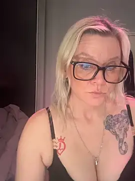 Curvy-Cleo online show from 02/13/26, 11:50