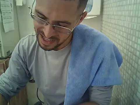 Snapshot of pdasgyn chatting on 09/11/25, 01:55 pdasgyn online show from 09/11/25, 01:55