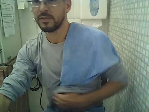 Snapshot of pdasgyn chatting on 09/16/25, 12:17 pdasgyn online show from 09/16/25, 12:17