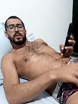 Snapshot of pdasgyn chatting on 10/12/25, 02:54 pdasgyn online show from 10/12/25, 02:54