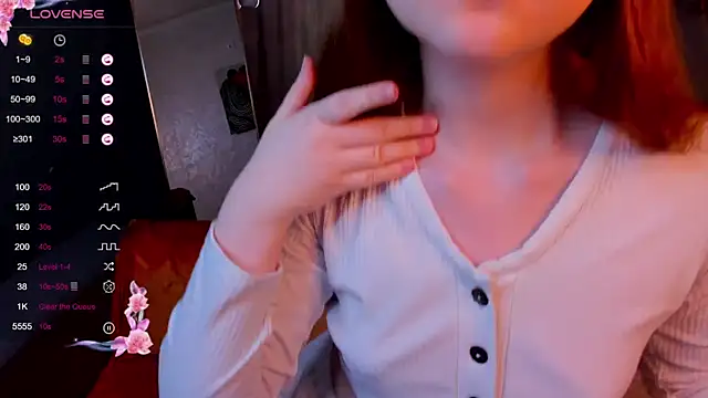 Snapshot of luv_tessa chatting on 01/07/26, 01:52 luv tessa online show from 01/07/26, 01:52