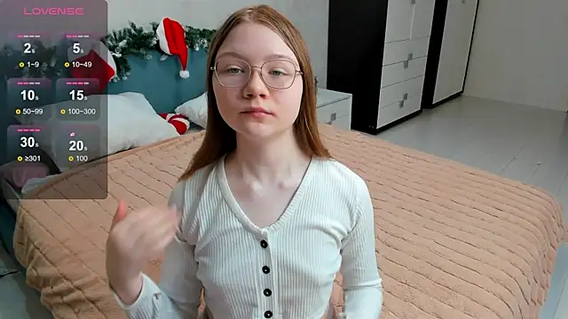 Snapshot of luv_tessa chatting on 01/10/26, 01:40 luv tessa online show from 01/10/26, 01:40