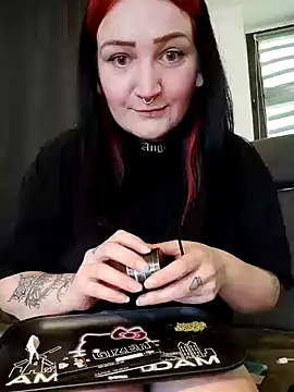 Snapshot of TiffiChantiT2 chatting on 05/10/26, 05:07 TiffiChantiT2 online show from 05/10/26, 05:07