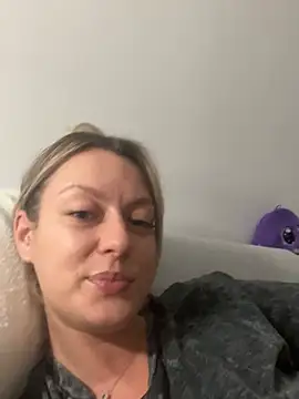 AnnastasiaMills online show from 06/25/26, 11:20