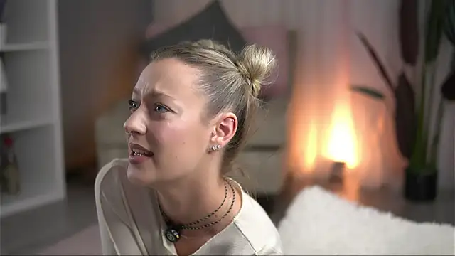 AnnastasiaMills online show from 07/03/26, 08:37
