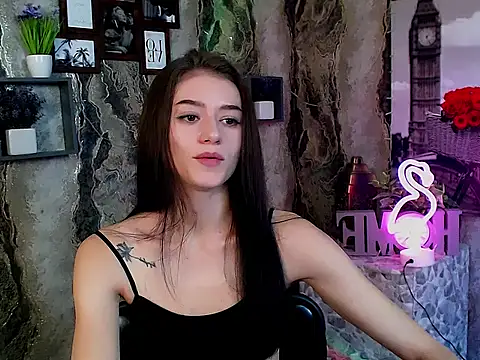 LanaTey online show from 10/20/25, 07:36