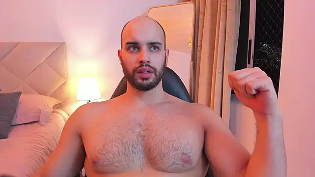 Snapshot of Chris_Alzate chatting on 09/17/25, 11:50 Chris Alzate online show from 09/17/25, 11:50