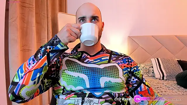 Snapshot of Chris_Alzate chatting on 10/06/25, 11:35 Chris Alzate online show from 10/06/25, 11:35