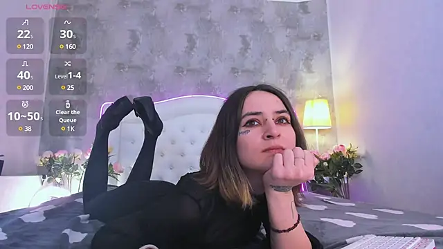 Elaine Hard online show from 03/22/25, 11:31