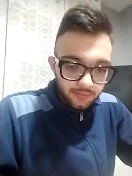 Snapshot of Francescodicristina44 chatting on 02/10/26, 03:21 Francescodicristina44 online show from 02/10/26, 03:21