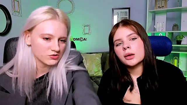 madam uliis online show from 03/21/25, 01:56