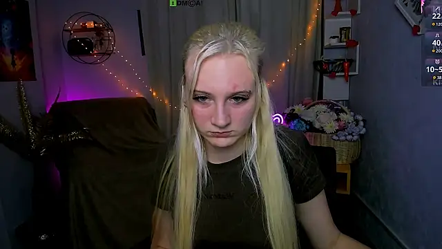 Snapshot of madam_uliis chatting on 04/02/26, 05:10 madam uliis online show from 04/02/26, 05:10