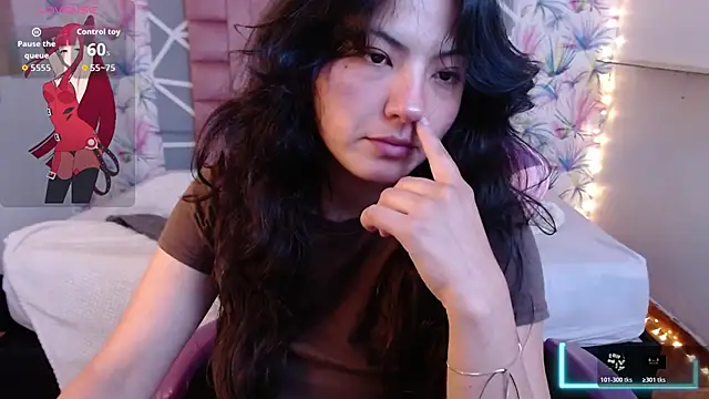 Asaray T online show from 11/22/25, 08:30