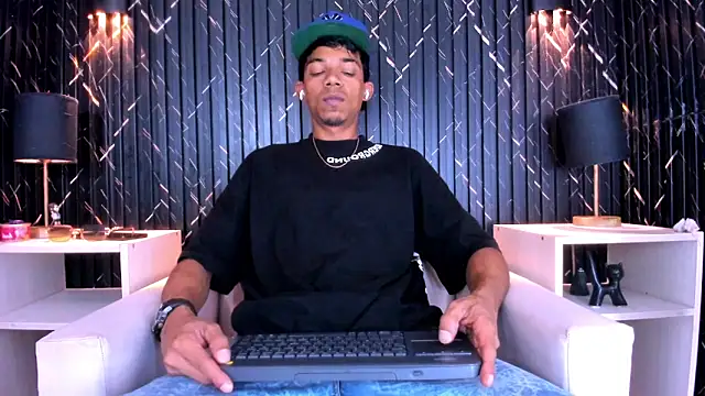 Gregory Sforza online show from 12/22/25, 06:16