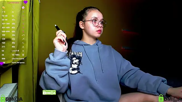 Lilysweet13 online show from 10/27/25, 01:48