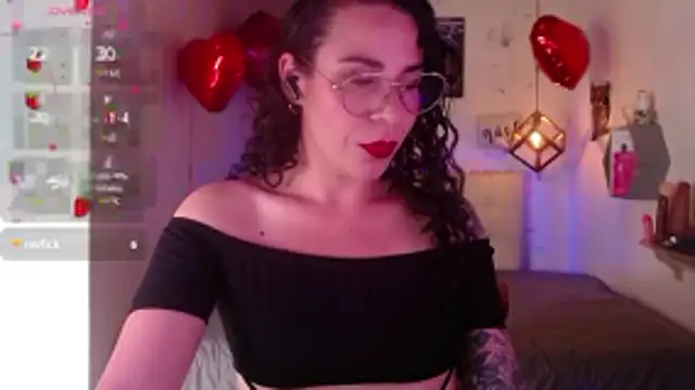 Snapshot of mia_velvet1 chatting on 01/16/26, 04:55 mia velvet1 online show from 01/16/26, 04:55