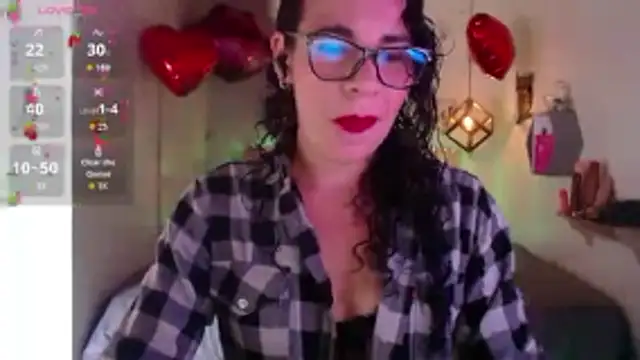 Snapshot of mia_velvet1 chatting on 01/17/26, 02:55 mia velvet1 online show from 01/17/26, 02:55