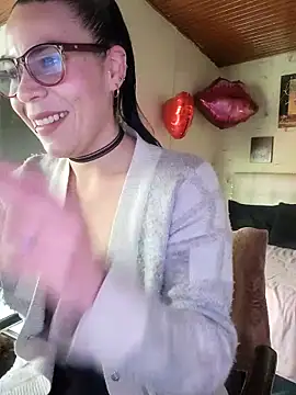 mia velvet1 online show from 04/02/26, 12:25