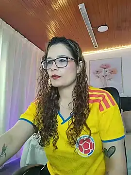 Rose Thompson1 online show from 07/07/26, 01:26
