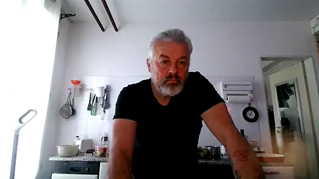 Berg Boy online show from 11/30/25, 09:02