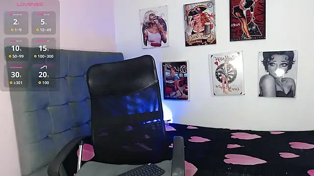 vicky bigboobs babe online show from 06/19/26, 11:52