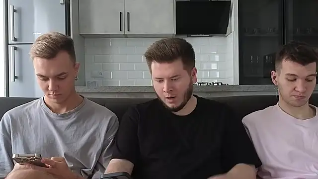 boys sobolisha online show from 12/02/25, 08:52