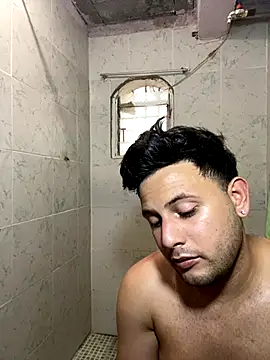 Snapshot of Mr_brian03 chatting on 09/12/25, 08:53 Mr brian03 online show from 09/12/25, 08:53