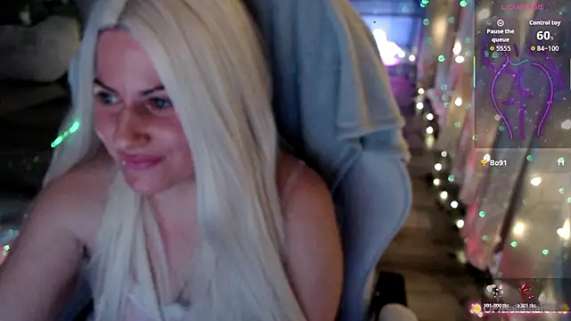 Snapshot of BellaStar84 chatting on 02/27/26, 11:43 BellaStar84 online show from 02/27/26, 11:43