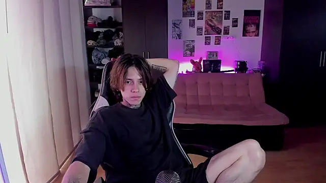 Snapshot of xIce_Boy chatting on 05/09/26, 10:37 xIce Boy online show from 05/09/26, 10:37