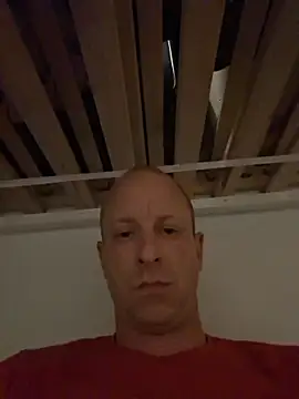 Snapshot of svenpfeifer chatting on 06/13/26, 12:30 svenpfeifer online show from 06/13/26, 12:30