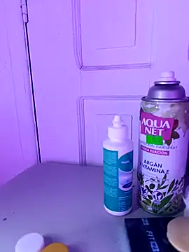 Snapshot of LoganPeny chatting on 03/23/25, 05:10 LoganPeny online show from 03/23/25, 05:10