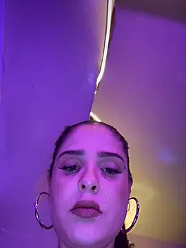 LoganPeny online show from 11/12/25, 05:19