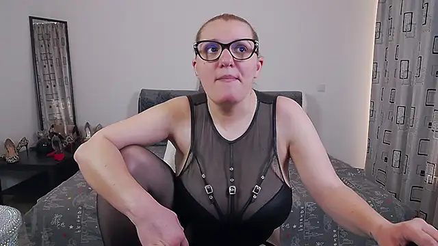 SharronAlexa online show from 04/01/26, 02:25