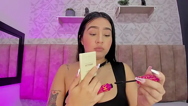 MelinaCruz online show from 11/10/25, 03:49