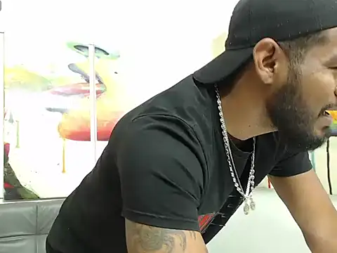 BladeFoxxx1 online show from 10/19/25, 09:21