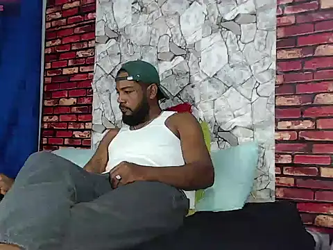 BladeFoxxx1 online show from 05/18/26, 01:45
