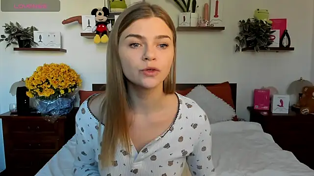 HaleyReedme online show from 11/04/25, 08:02