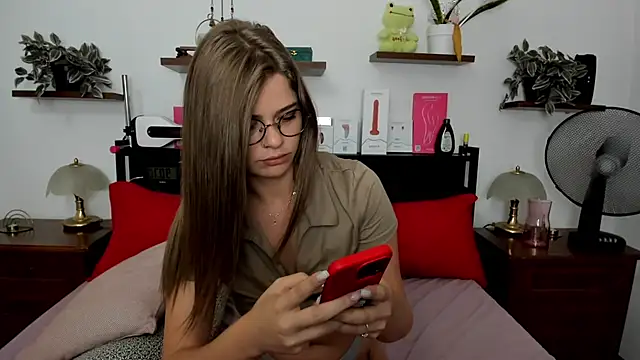 HaleyReedme online show from 07/17/26, 07:15