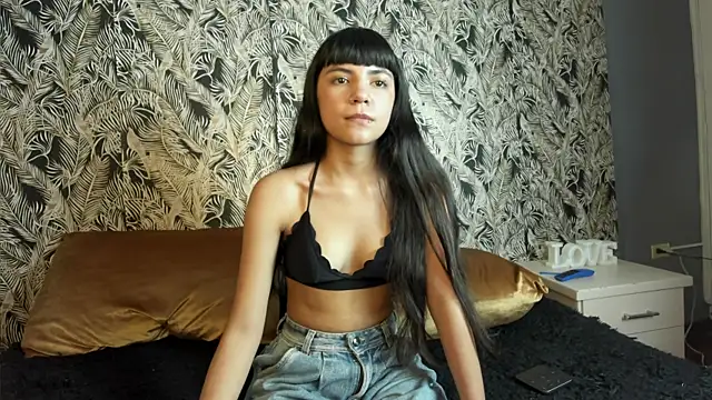 kitty-kryss online show from 03/12/25, 05:07