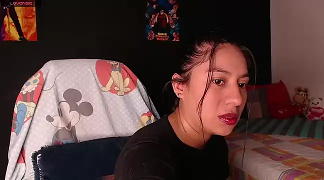 Snapshot of yes0225 chatting on 03/14/25, 02:41 yes0225 online show from 03/14/25, 02:41