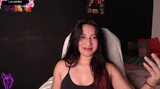 Snapshot of yes0225 chatting on 03/19/25, 07:38 yes0225 online show from 03/19/25, 07:38