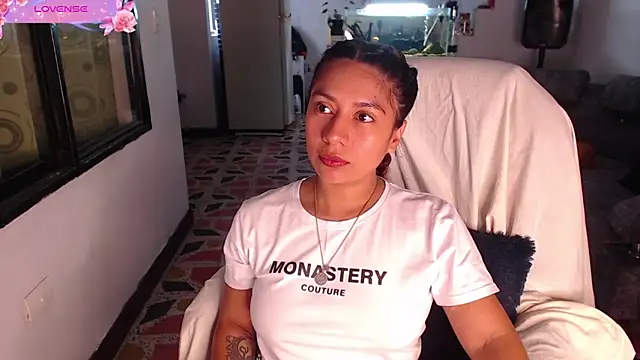 yes0225 online show from 11/05/25, 03:45